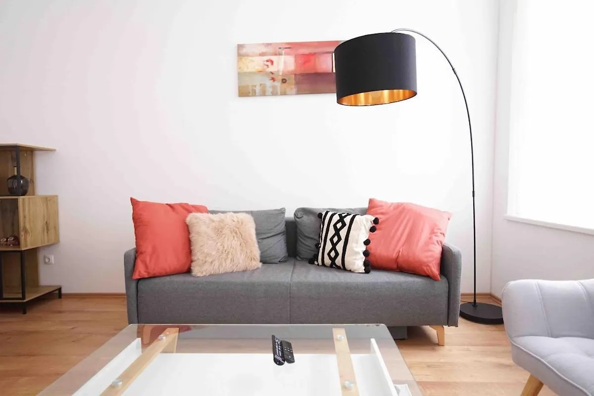 Modern Living In City Center - Fully Equipped Vienna