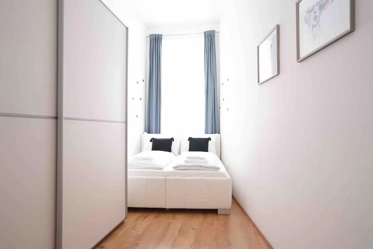 Modern Living In City Center - Fully Equipped Vienna