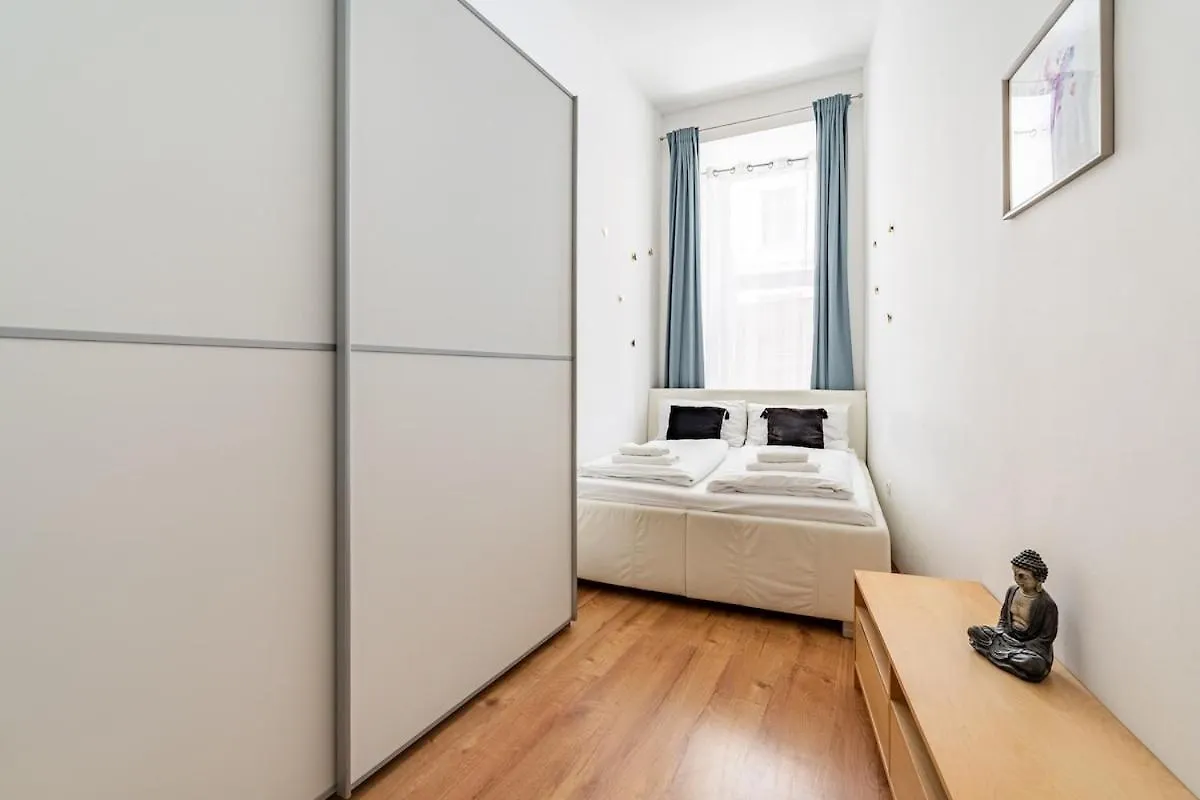 Modern Living In City Center - Fully Equipped Vienna 0*,